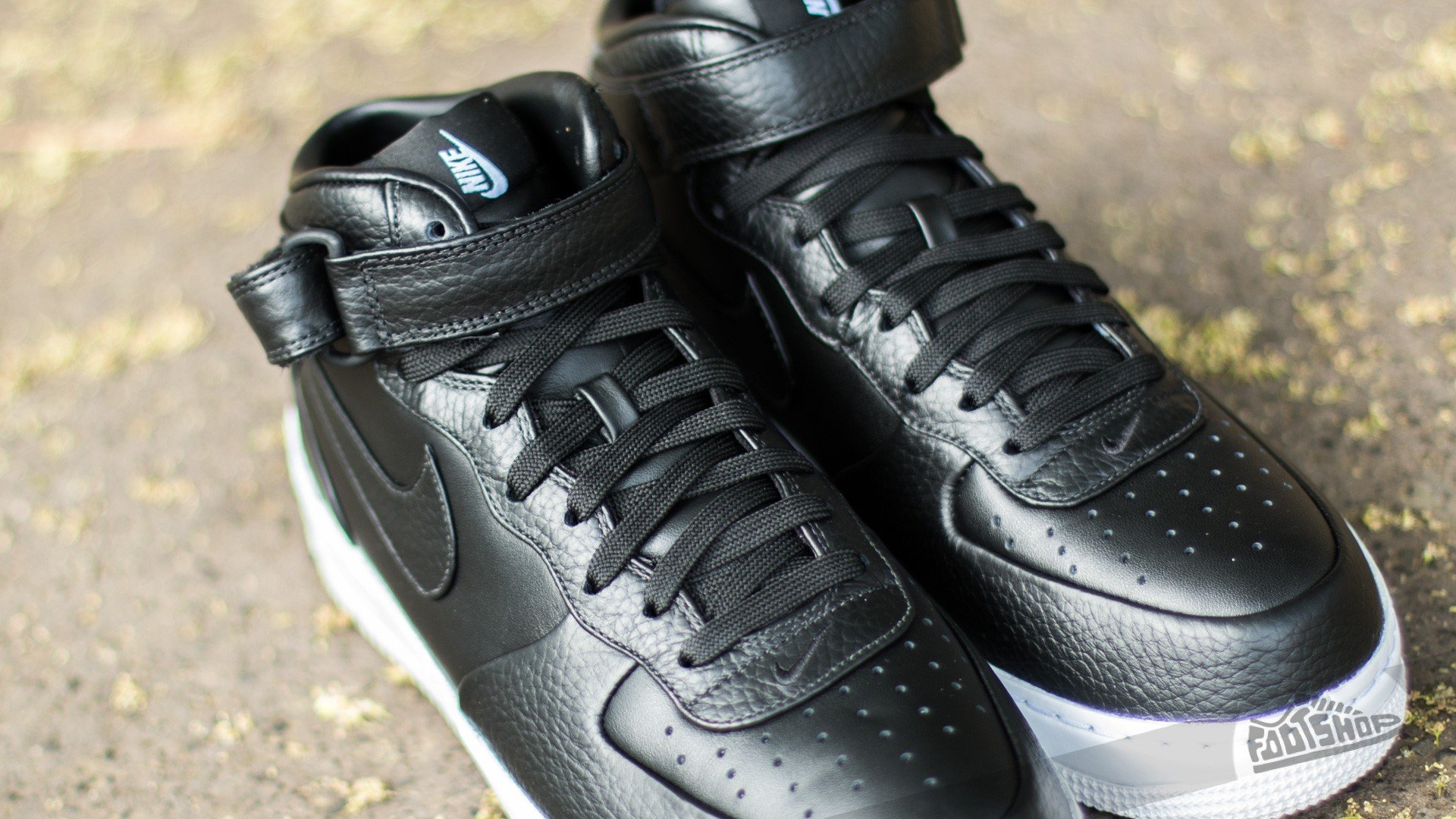 Férfi cipők NIKELAB Air Force 1 Mid Black/ Black-White