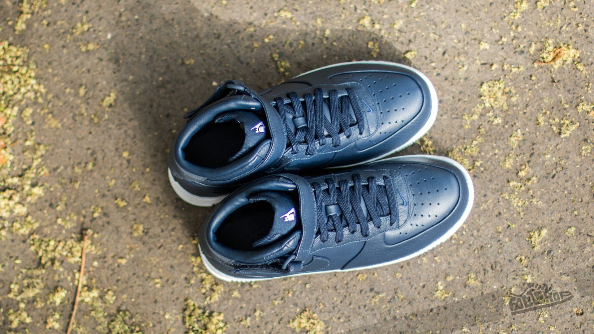 Men's shoes NIKELAB Air Force 1 Mid Obsidian/ Obsidian-White