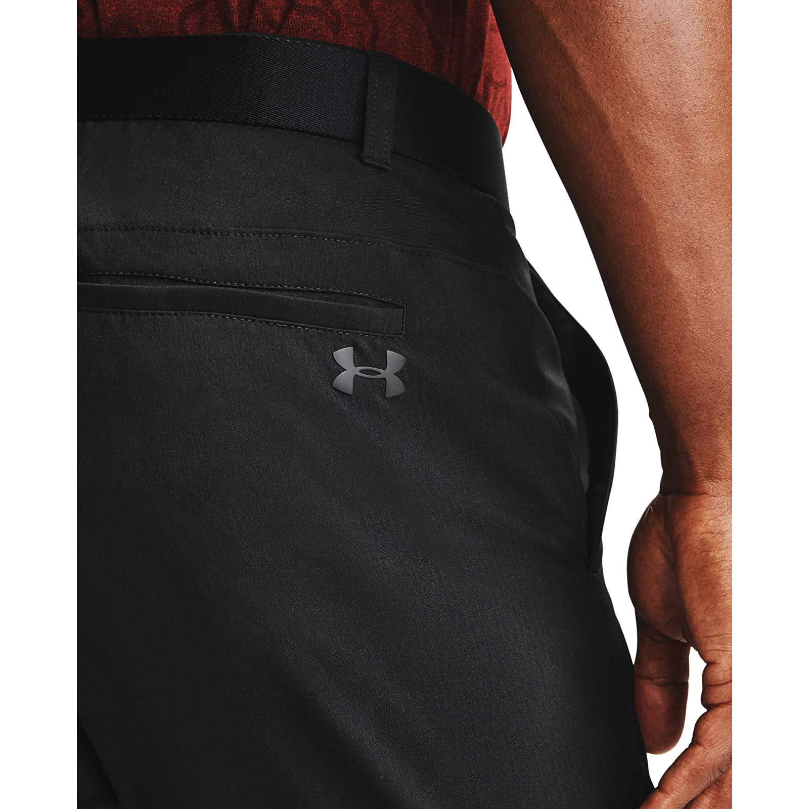 Hlače Under Armour Showdown Taper Pants Black