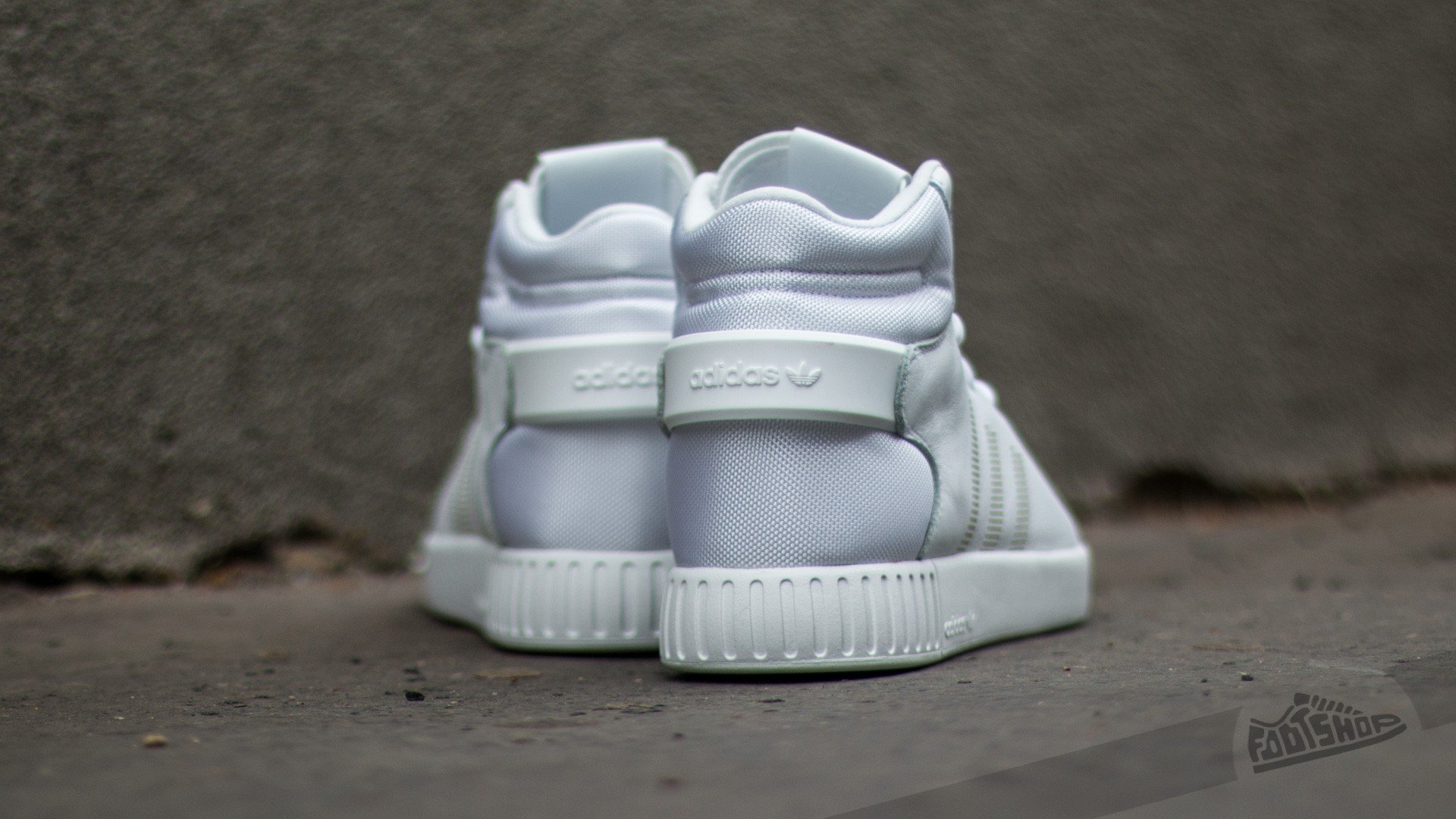 Vyriška avalynė adidas Tubular Invader Ftw White/ Ftw White/ Core White