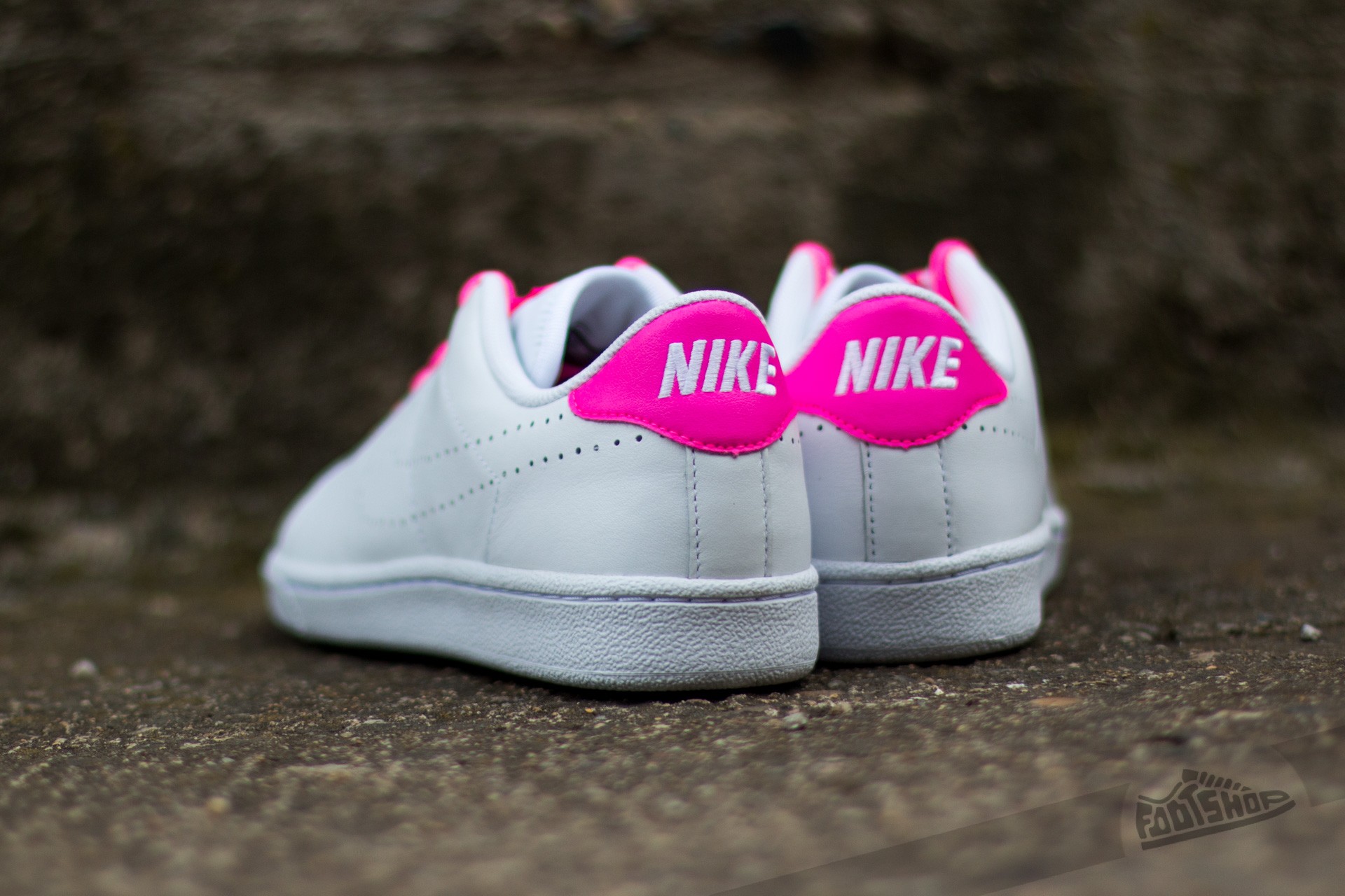 Women's shoes Nike Tennis Classic Premium (GS) White/ White-Pink Blast