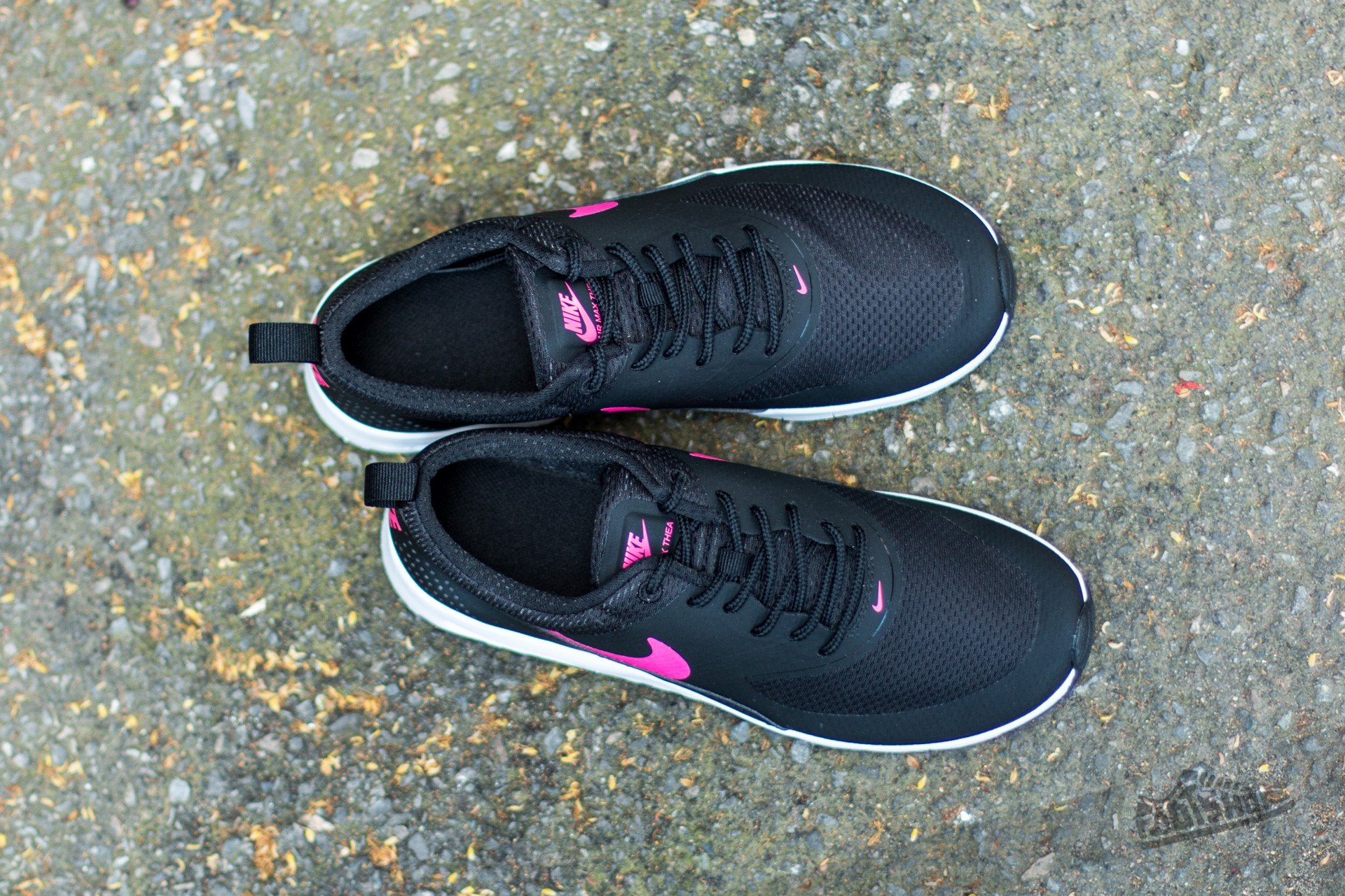 Buty damskie Nike Air Max Thea (GS) Black/ Hyper Pink-White 