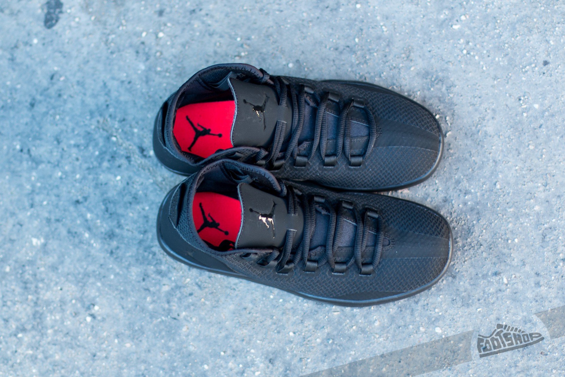 Herren Sneaker und Schuhe Jordan Reveal Black/ Black-Black-Infrared