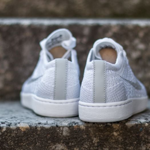 靴 24cm NIKE wtennis classic ultra flyknit Women's shoes Nike W Tennis Classic Ultra Flyknit White