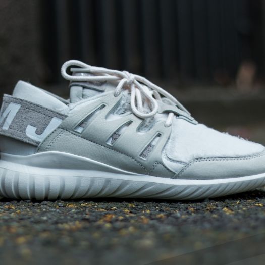 Slam jam yeezy 7 online
