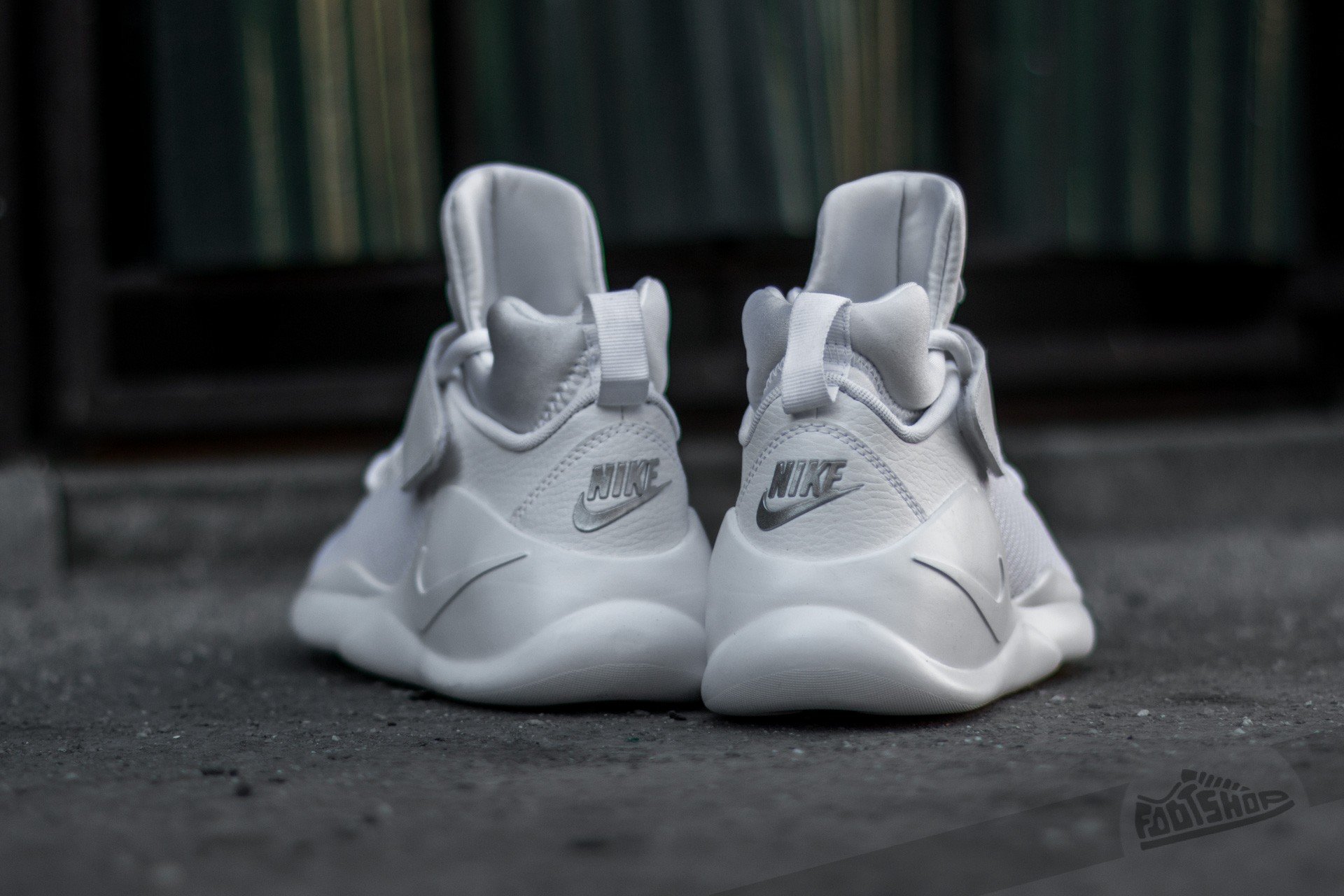 Nike kwazi hotsell shoes price