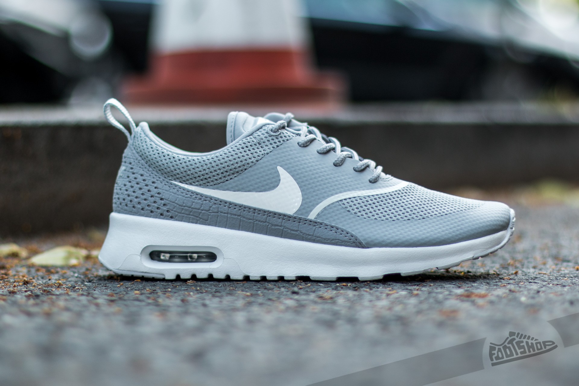 Dámské tenisky a boty Nike Wmns Air Max Thea Matte Silver/ Summit White