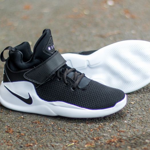 New nike sneakers kwazi online