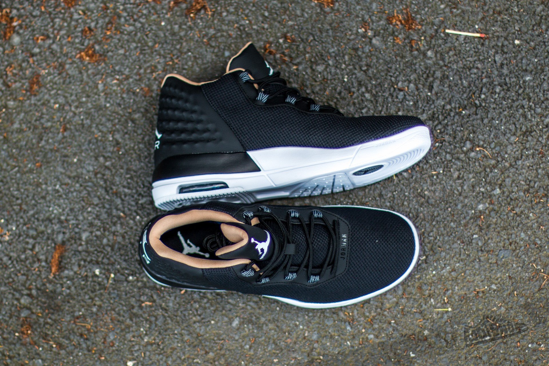 Air jordan academy deals mens hi top trainers