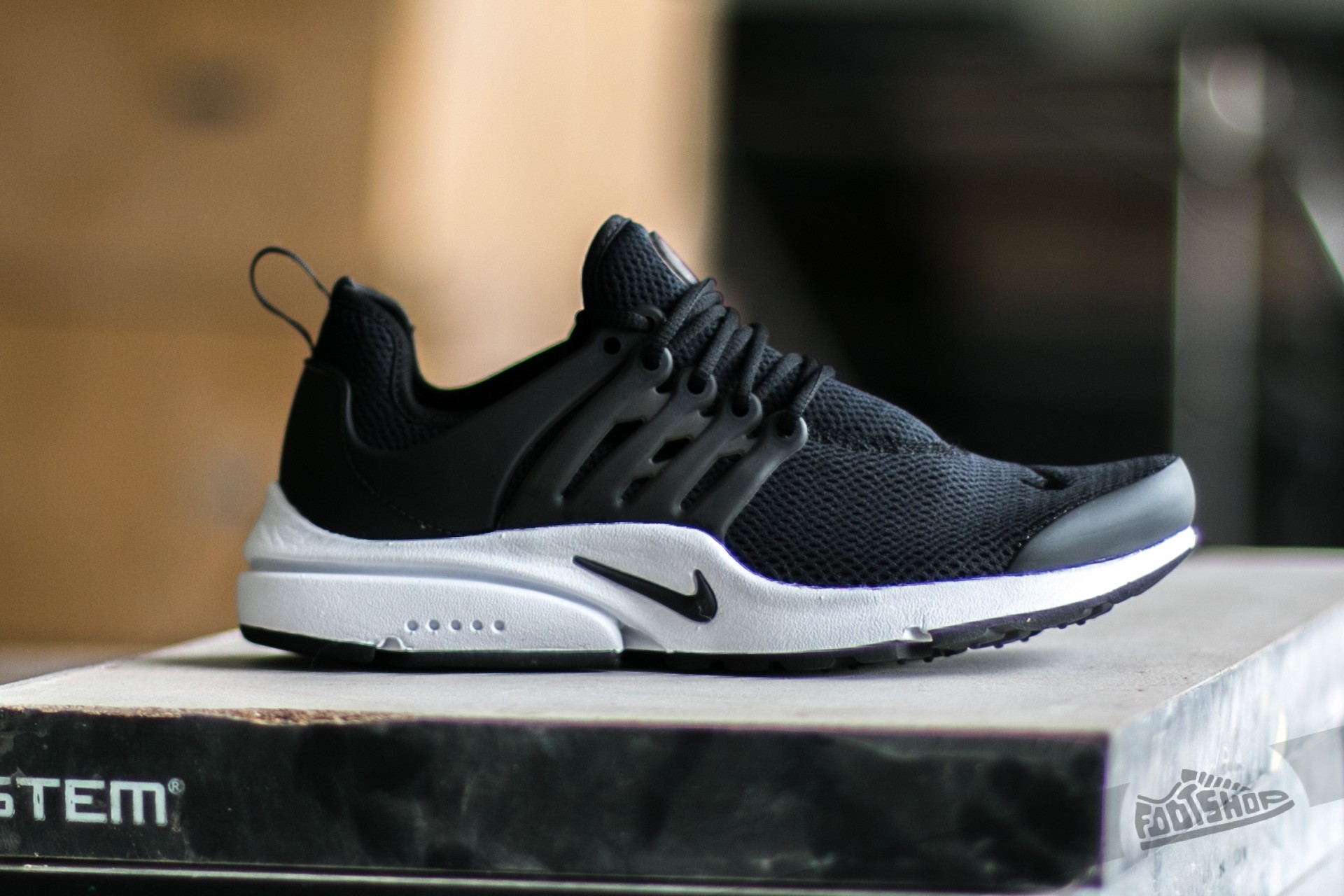 Women's shoes Nike W Air Presto Black/ Black- White | Footshop