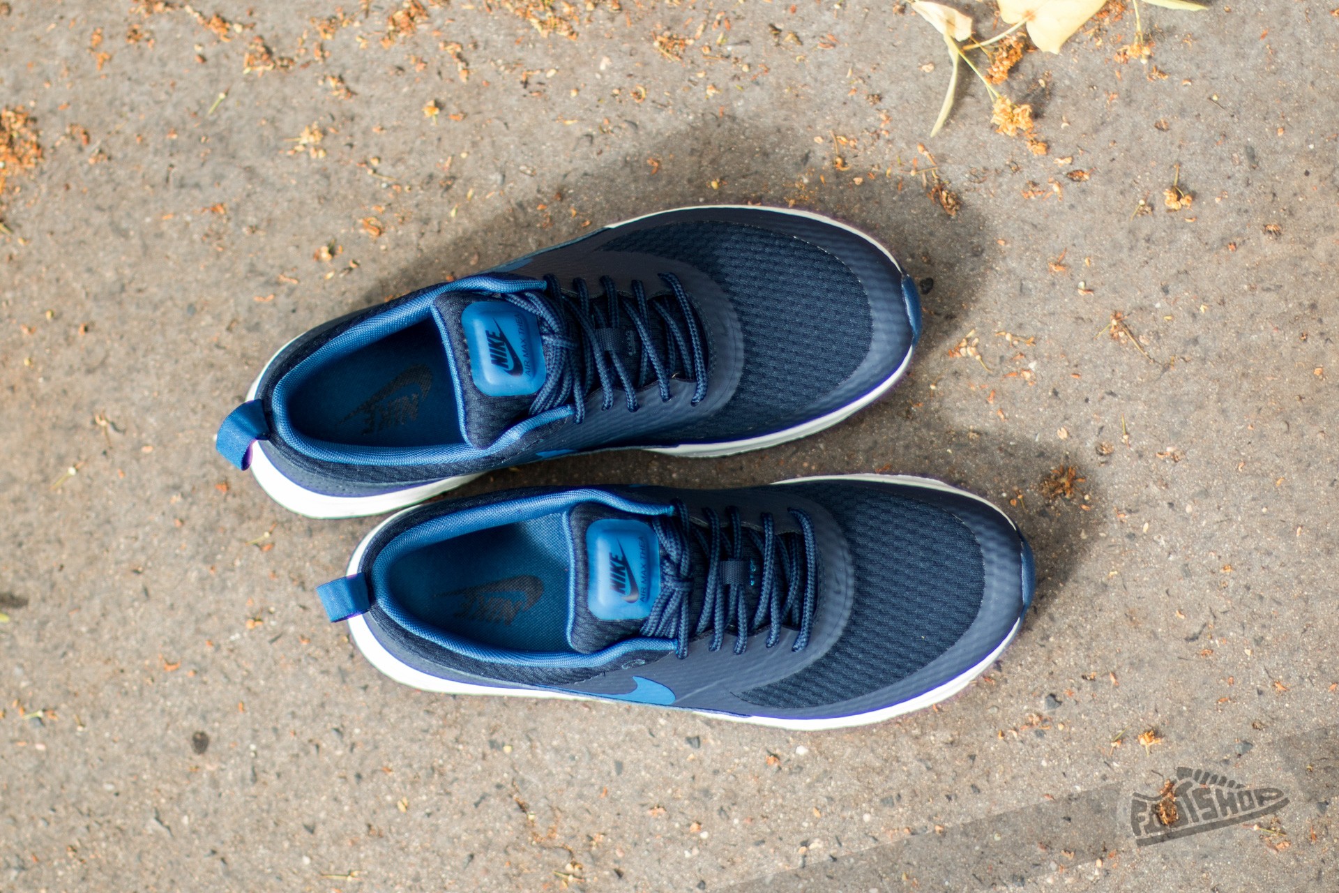 Air max thea dark blue sales