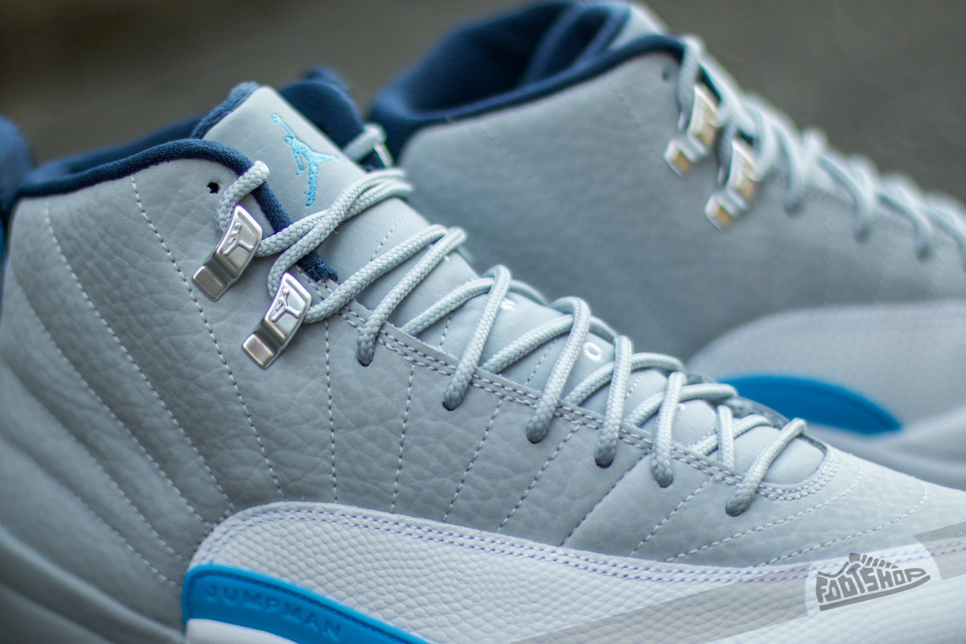 Air jordan 12 sale university blue 2018