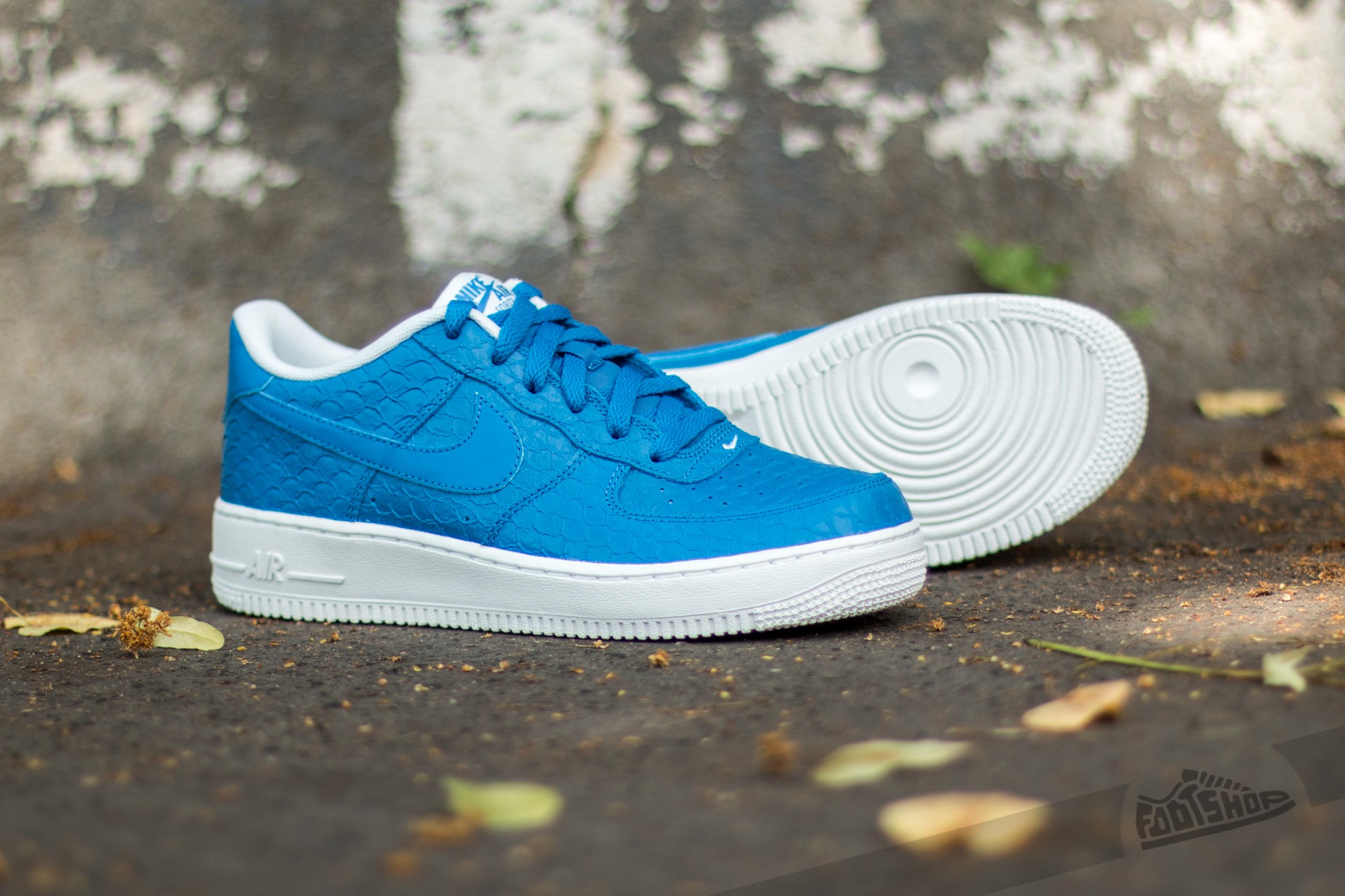 nike air force 1 lv8 womens blue