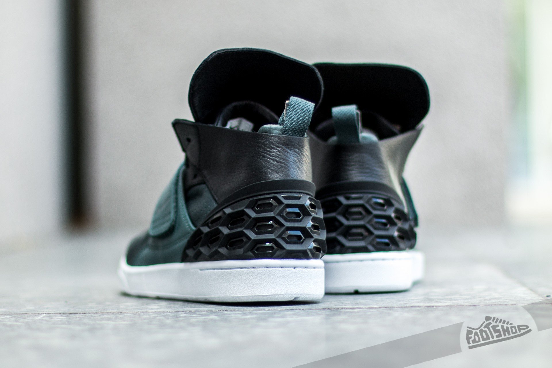 Pánske tenisky a topánky Nike Tiempo Vetta QS Seaweed/ Hasta- Black