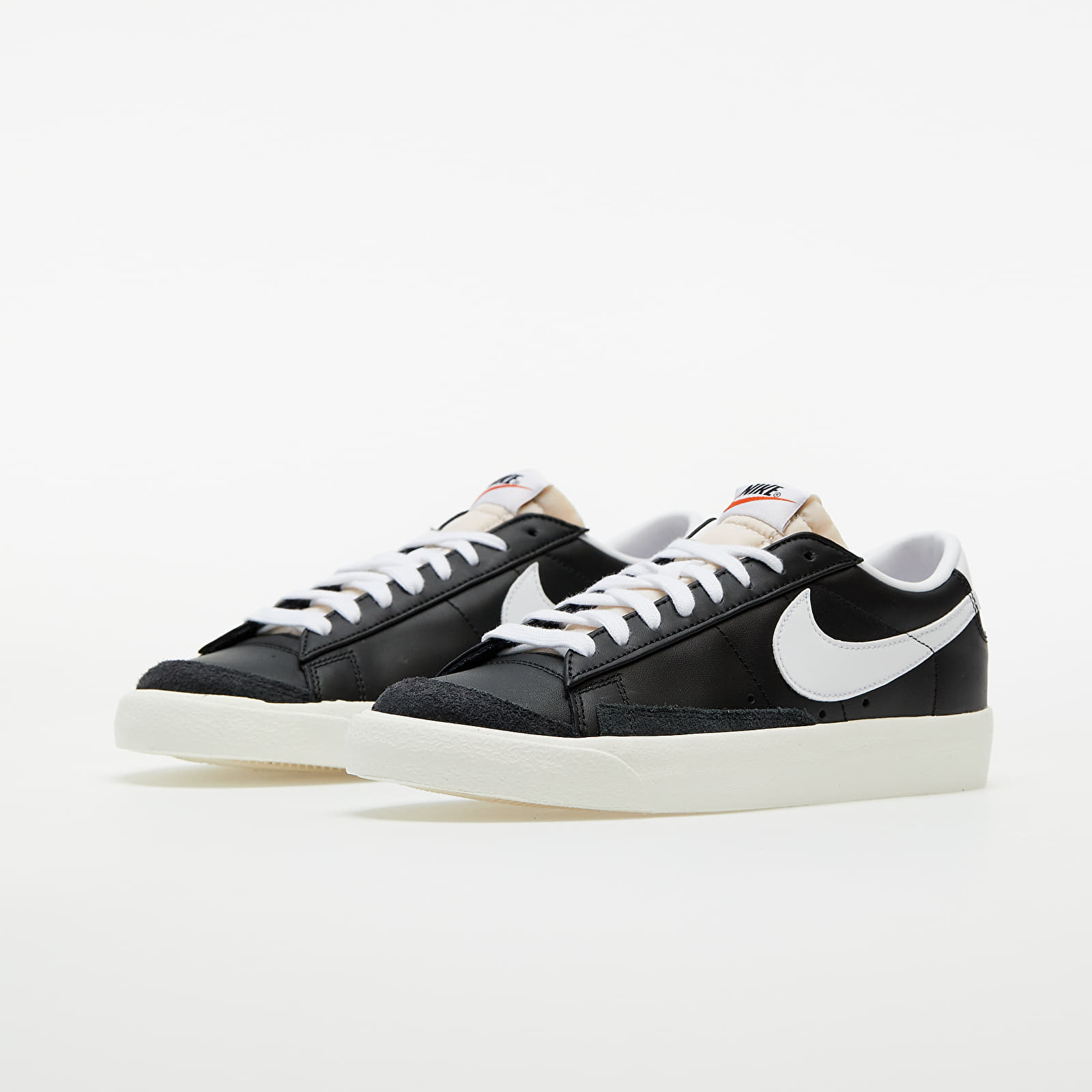 Men s shoes Nike Blazer Low 77 Vintage Black White Sail Black Footshop