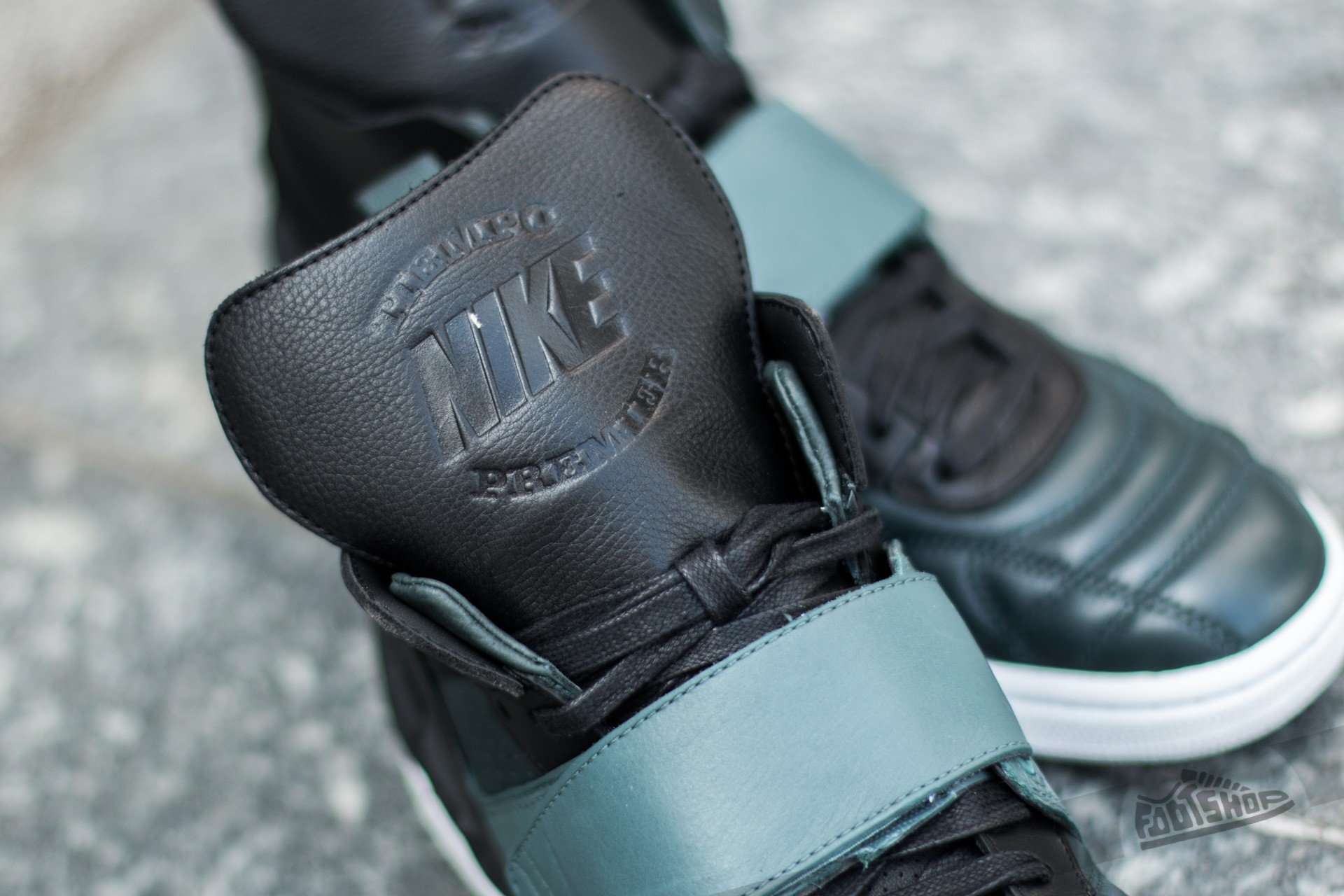 Pánske tenisky a topánky Nike Tiempo Vetta QS Seaweed/ Hasta- Black