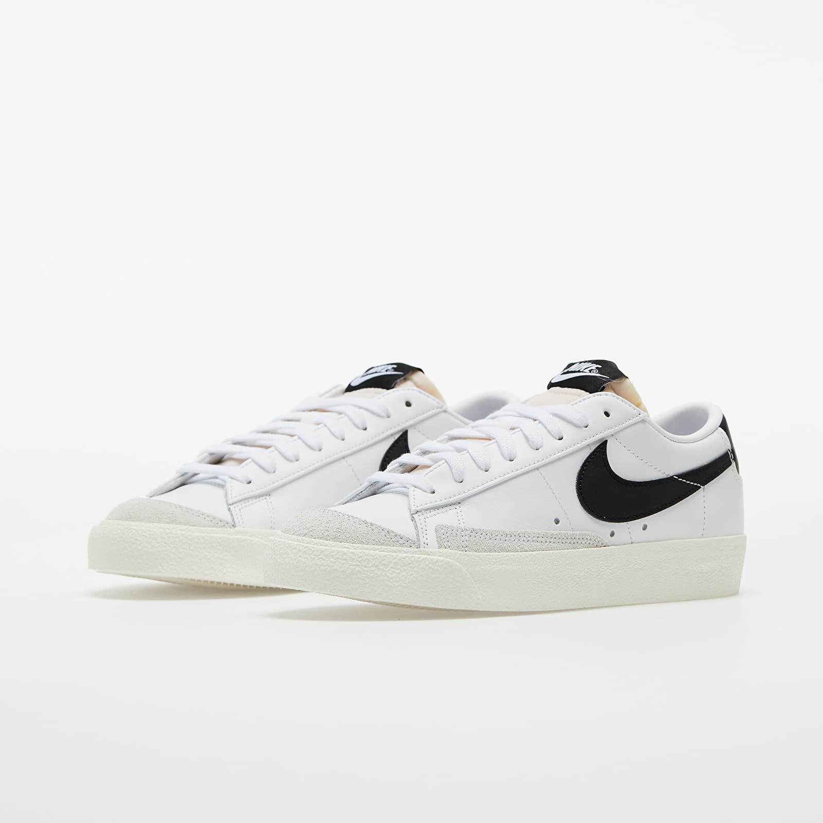 Damesschoenen Nike Blazer Low '77 White/ Black-Sail-White