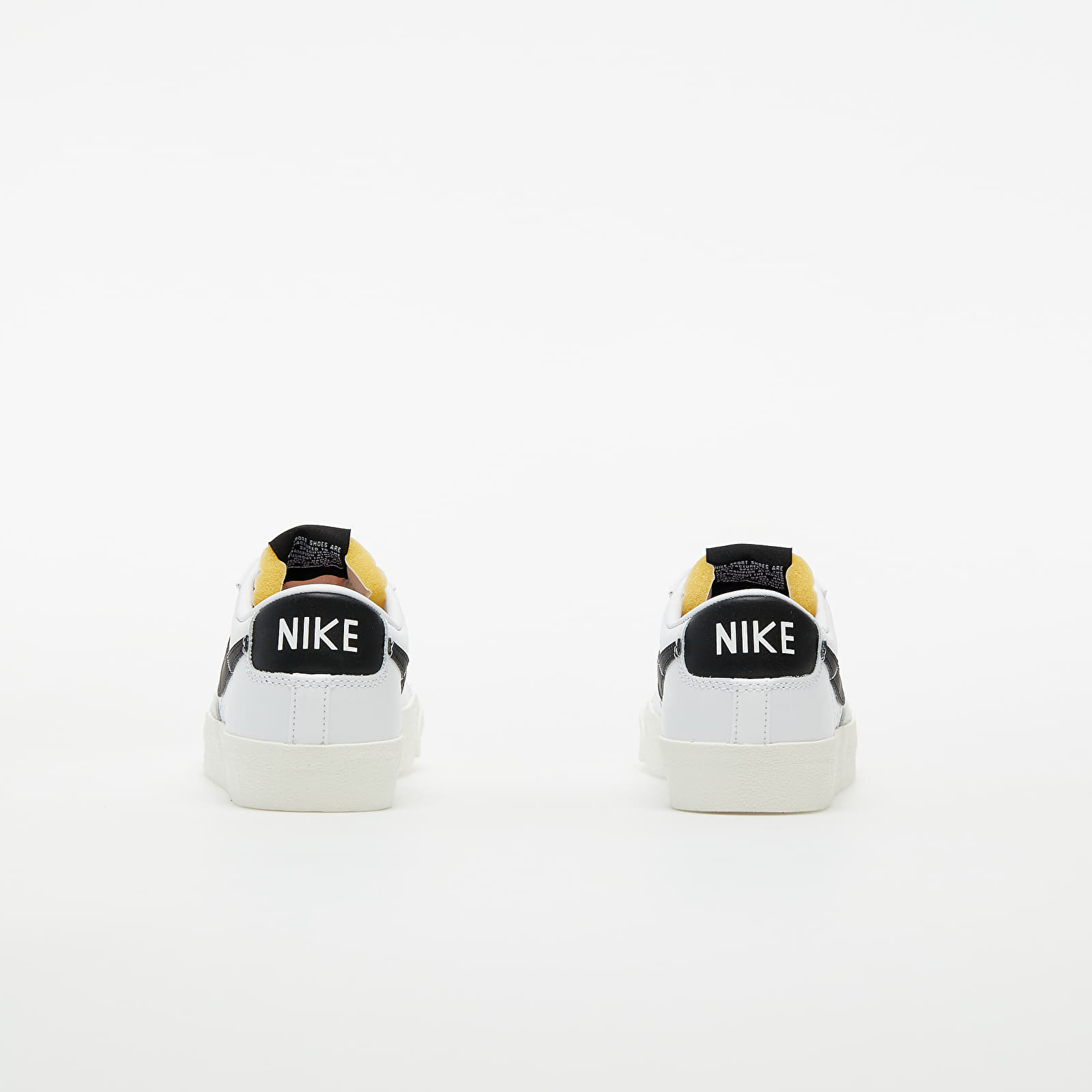 Damesschoenen Nike Blazer Low '77 White/ Black-Sail-White