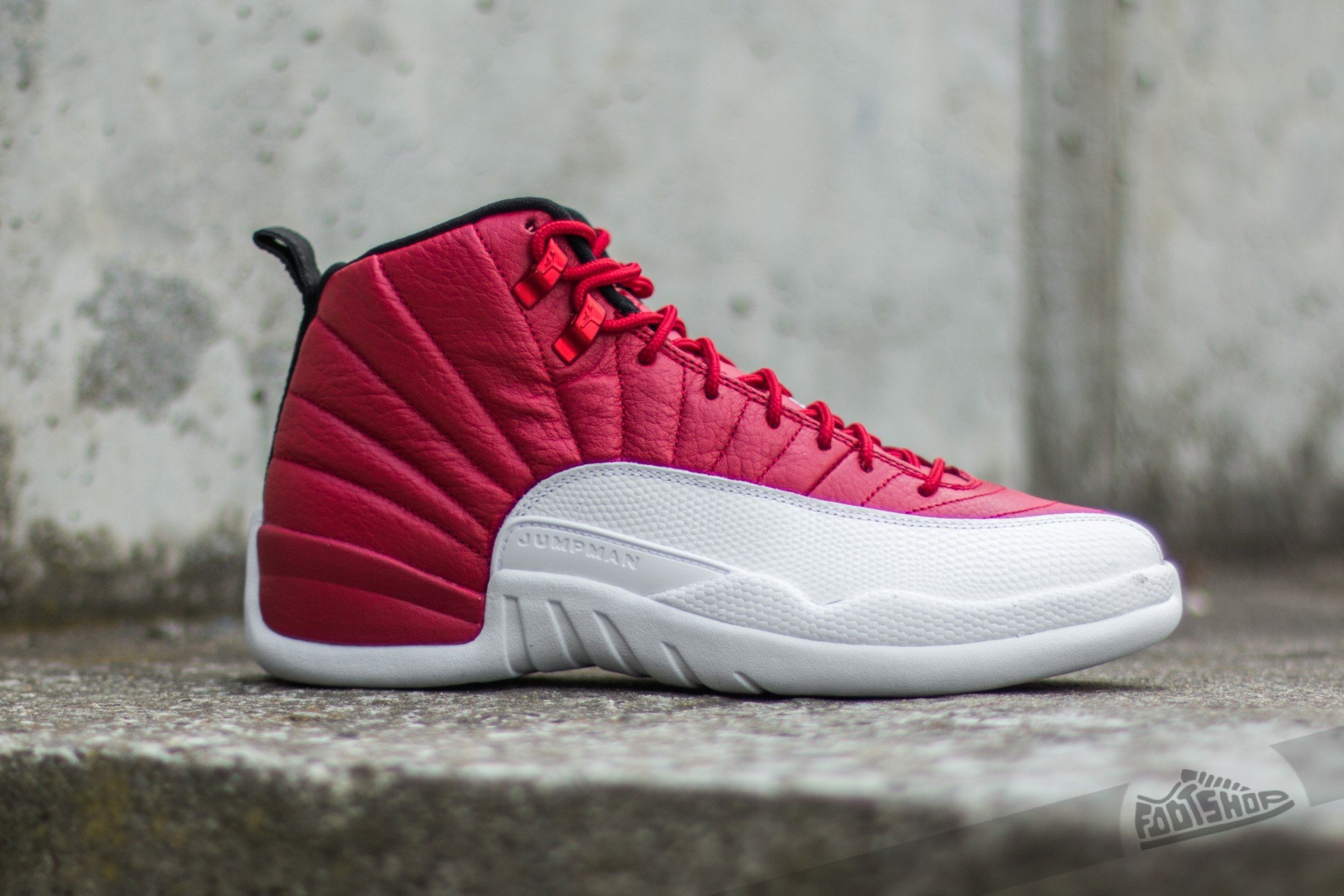 Gym red new arrivals 12s mens