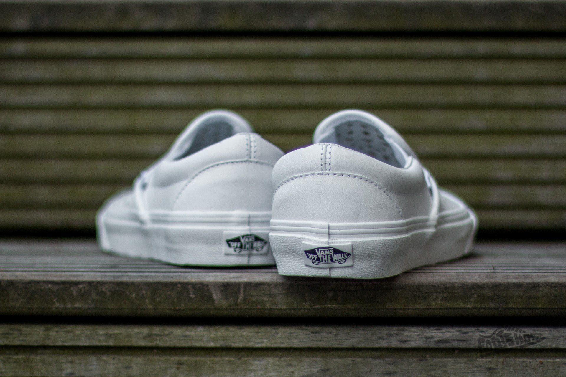 Naiste jalatsid Vans Classic Slip-On (Cut Out Geo) True White