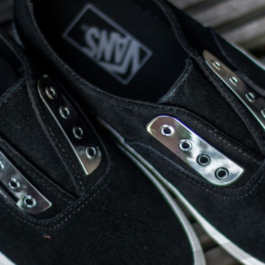 Vans u authentic black on sale