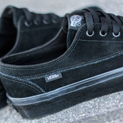 Vans brigata all black discount