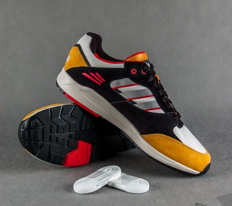 Adidas tech super top