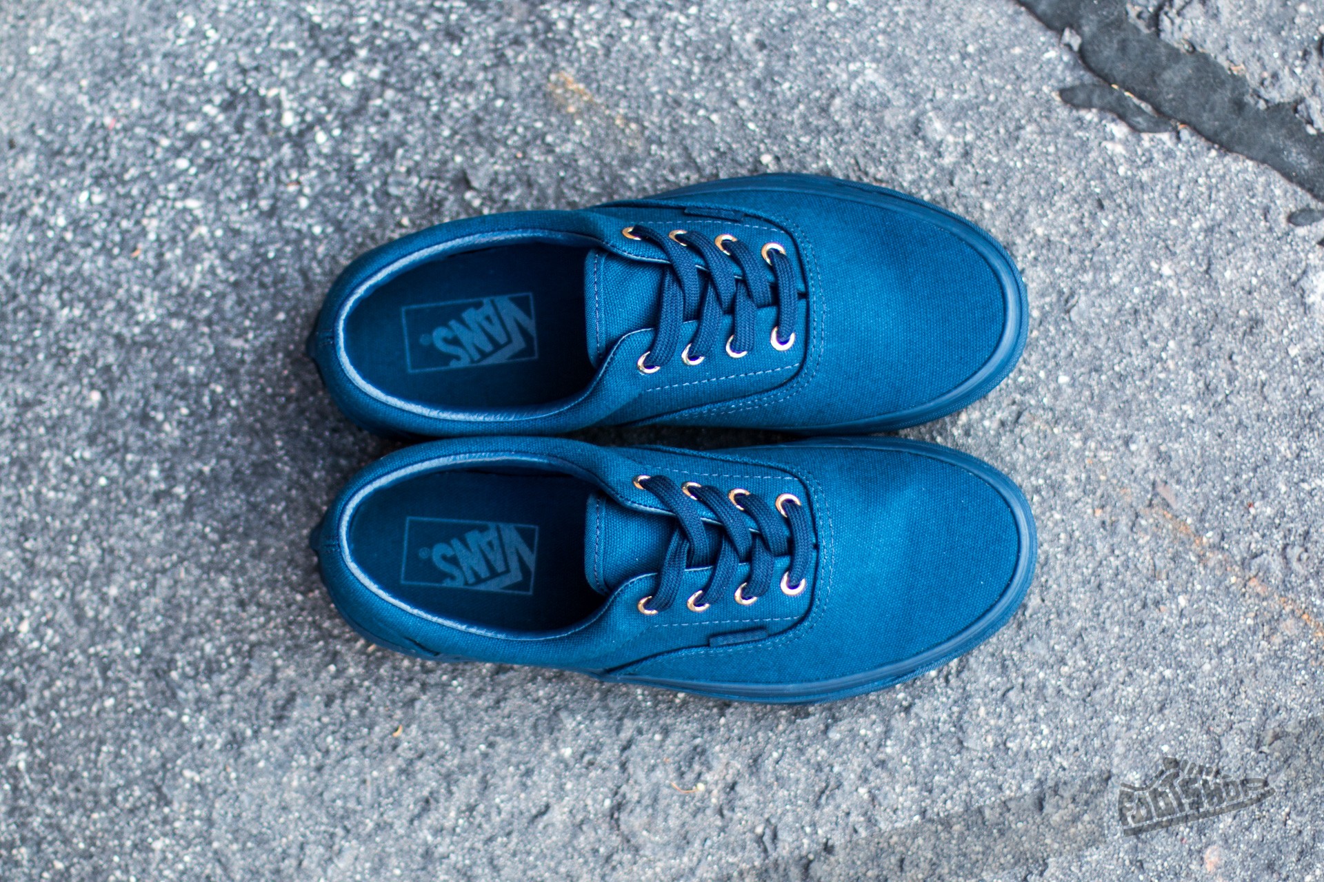 Men s shoes Vans Era Gold Mono Dress Blues Footshop