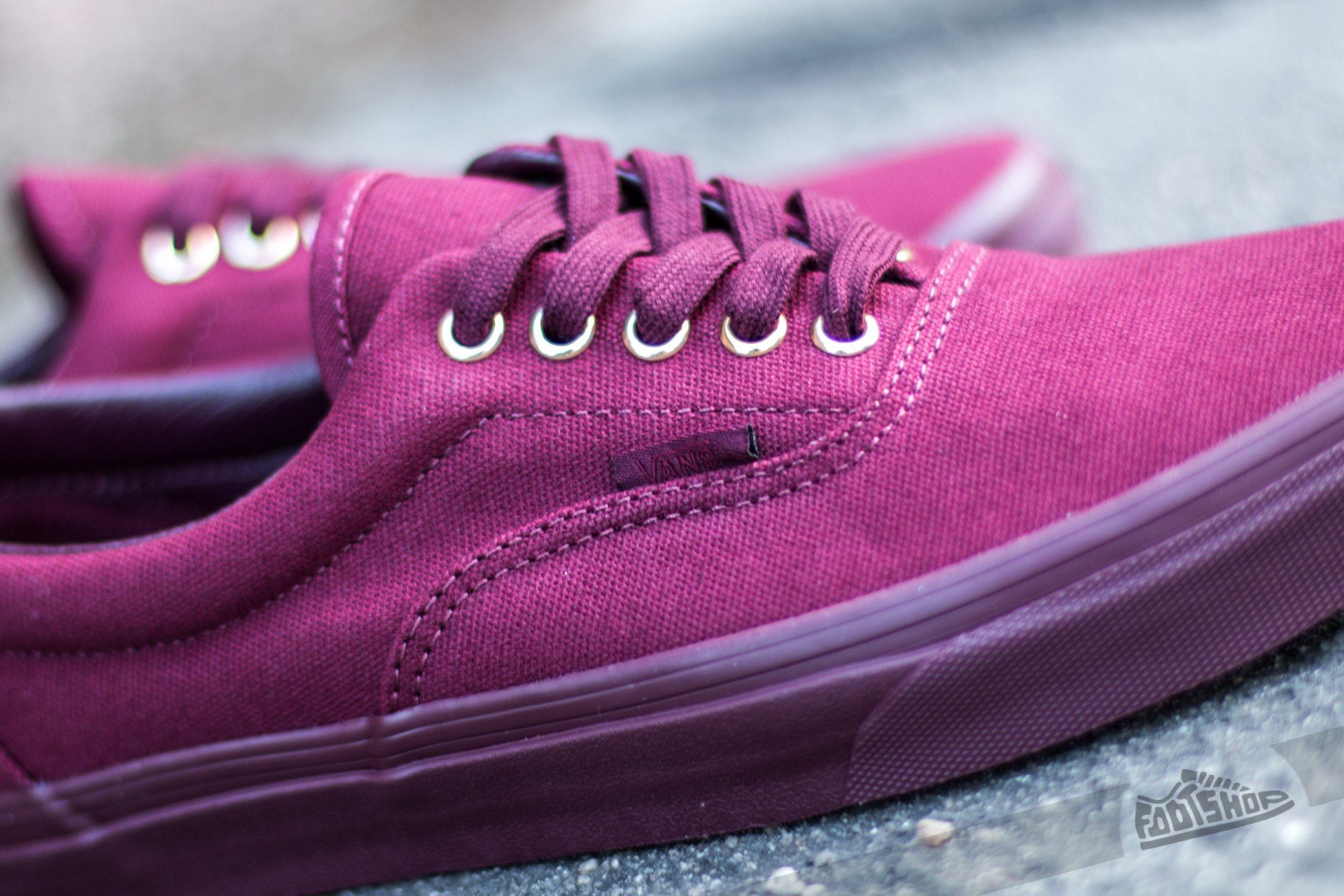 Men s shoes Vans Era Gold Mono Port Royale Footshop