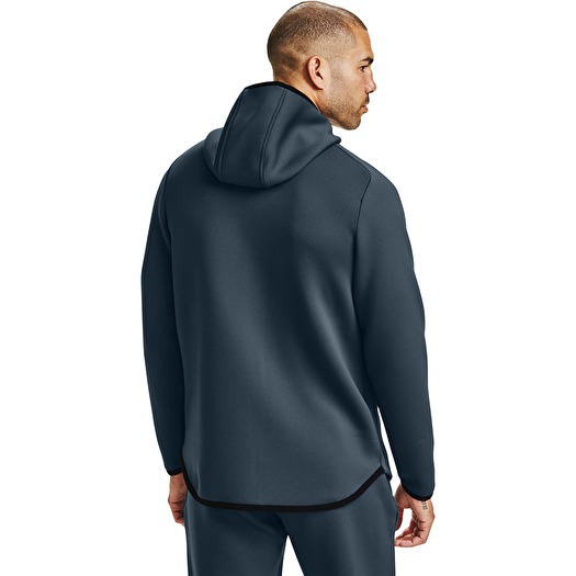 Under armour move hotsell