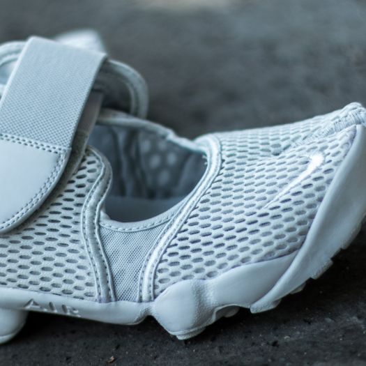 美品 NIKE AIR RIFT 847609-002 ライトグレー 28cm 美品 NIKE AIR RIFT 847609-002 ライトグレー 28cm AIR RIFT BR