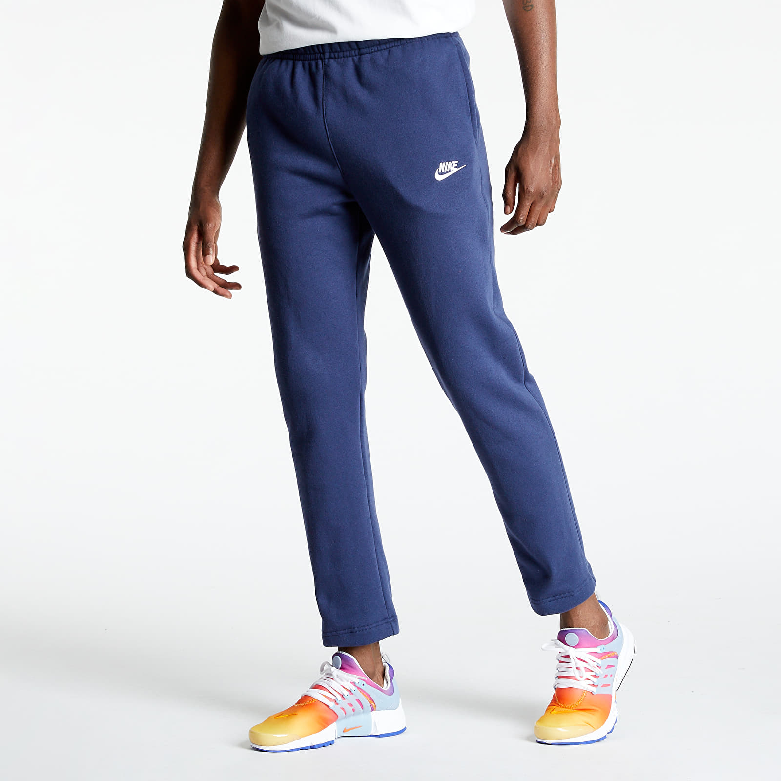 Džínsy a nohavice Nike Sportswear Club Fleece Pants Midnight Navy/ Midnight Navy/ White