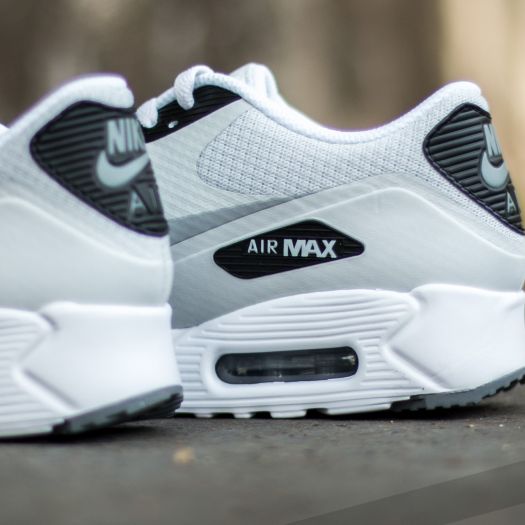Air max 90 store ultra essential in grau