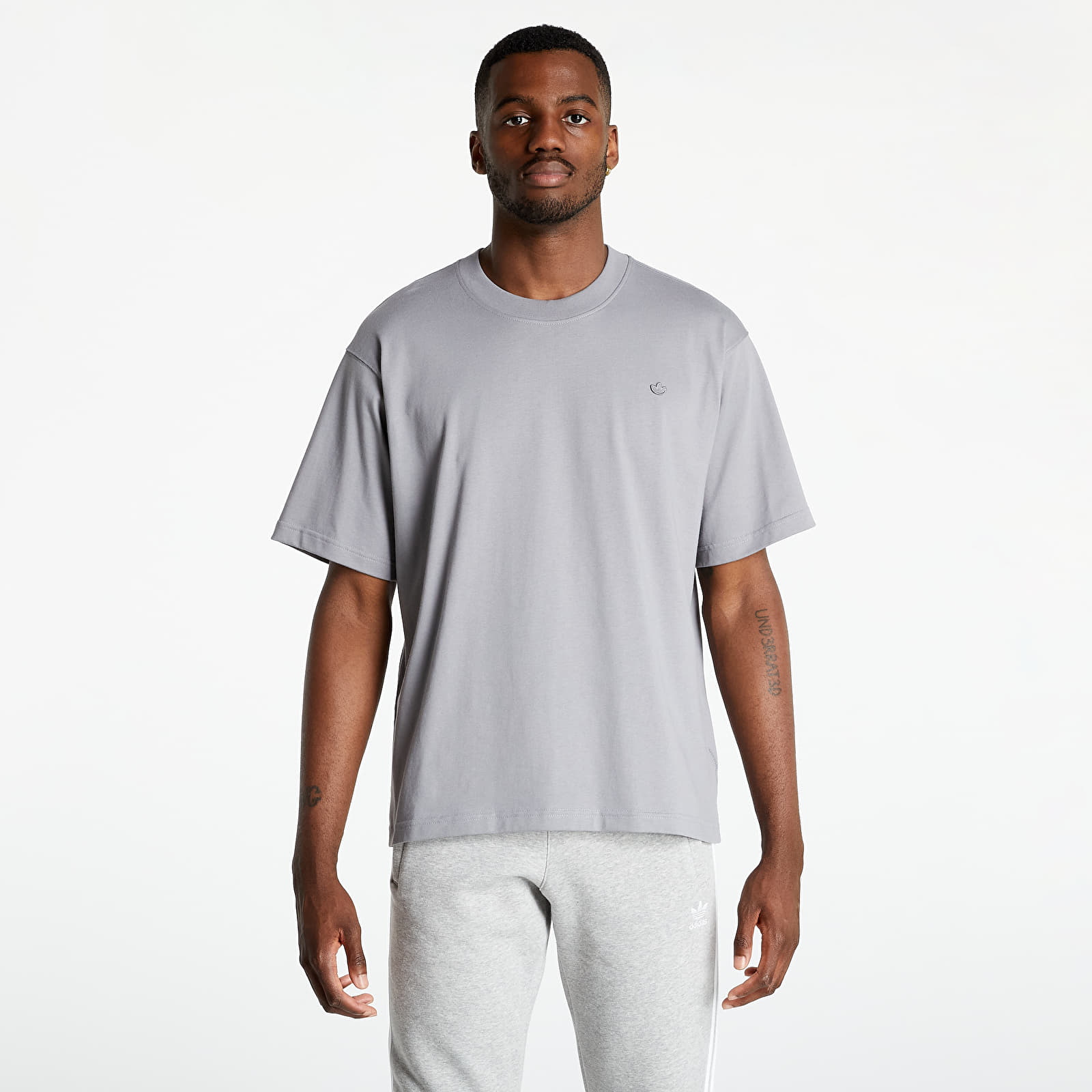 T shirts adidas C Tee Grey Three Footshop
