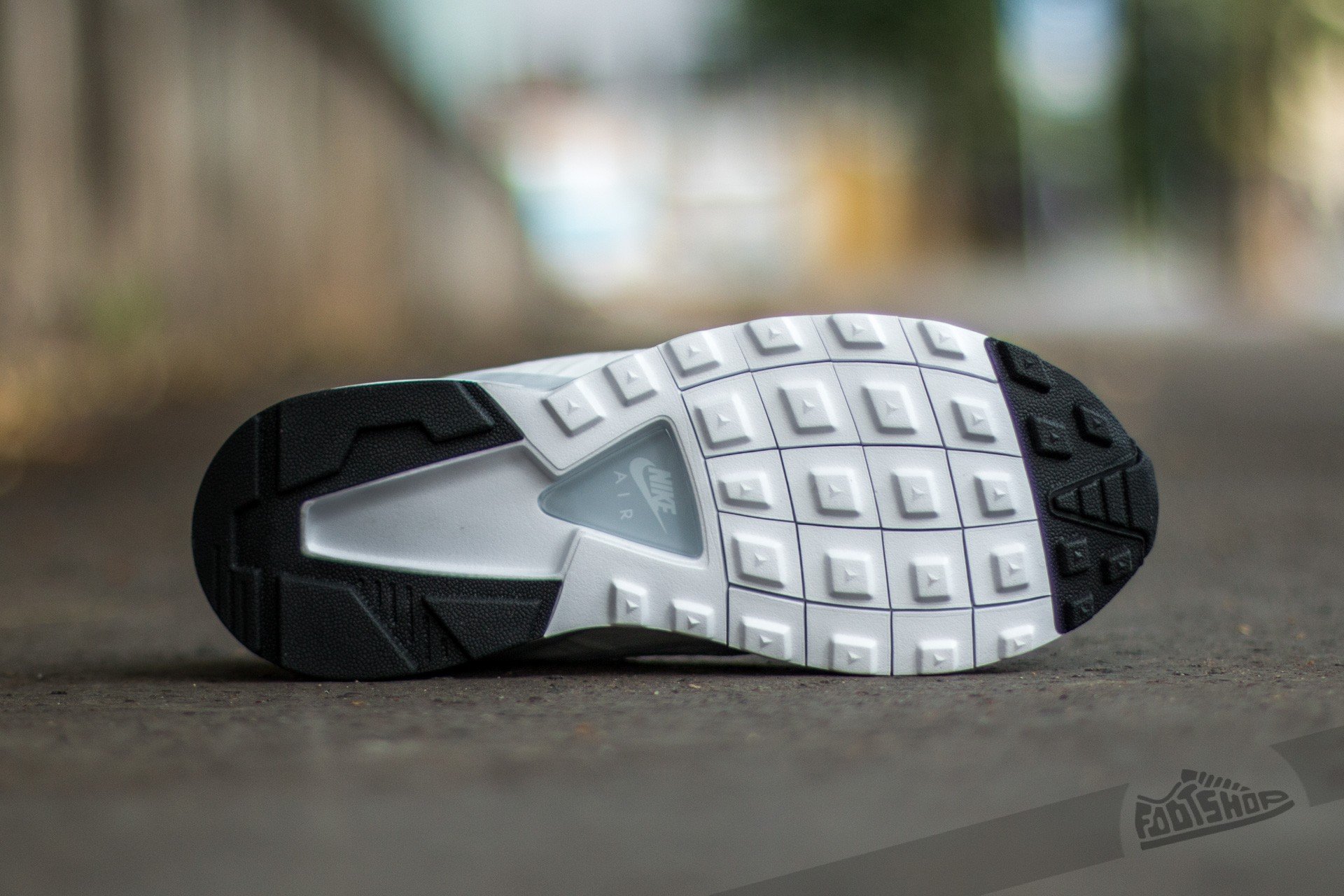 Încălțăminte și sneakerși pentru femei Nike W Air Pegasus 92/16 White/ Pure Platinum-Black