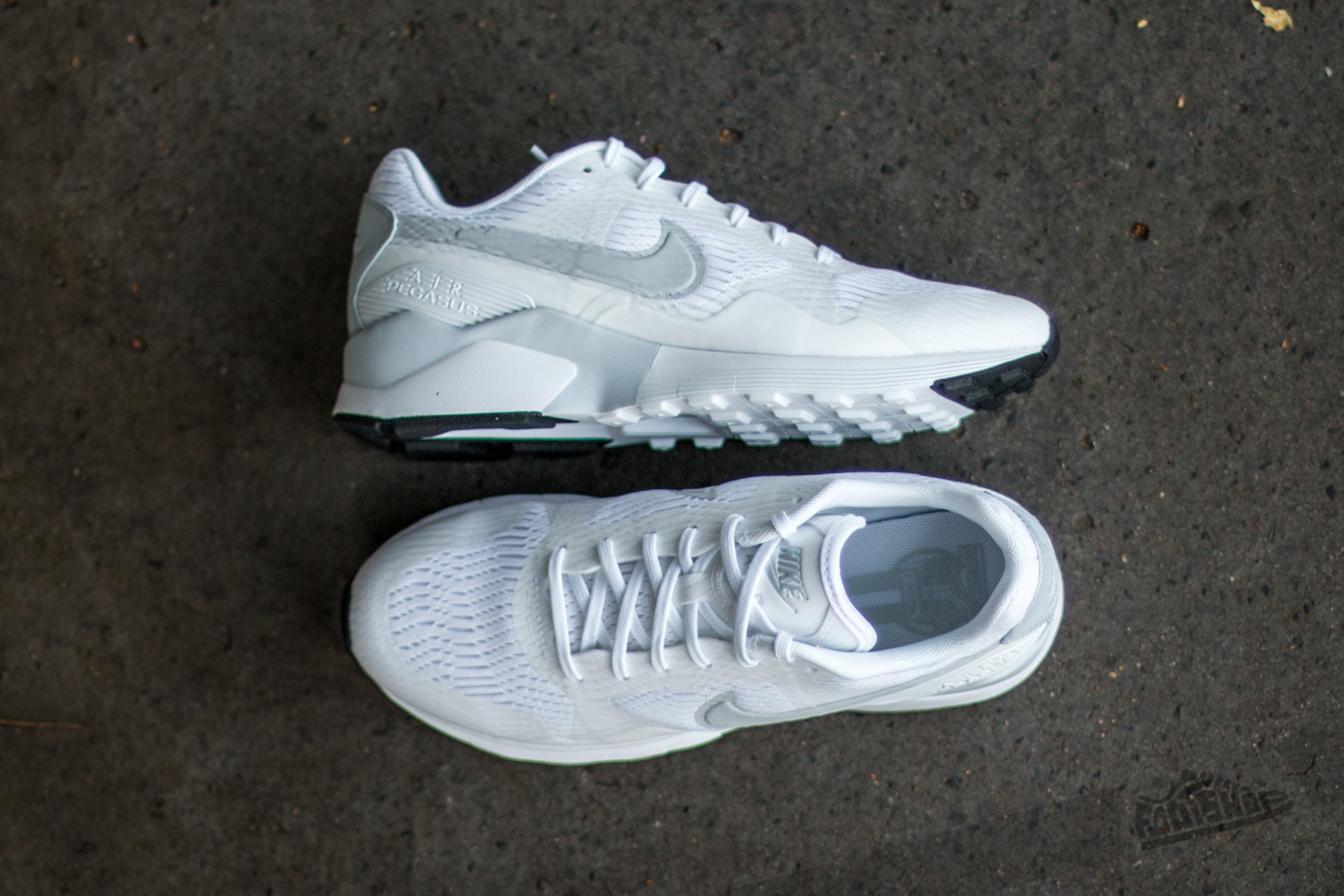 Nike w air pegasus 92/16 print shop