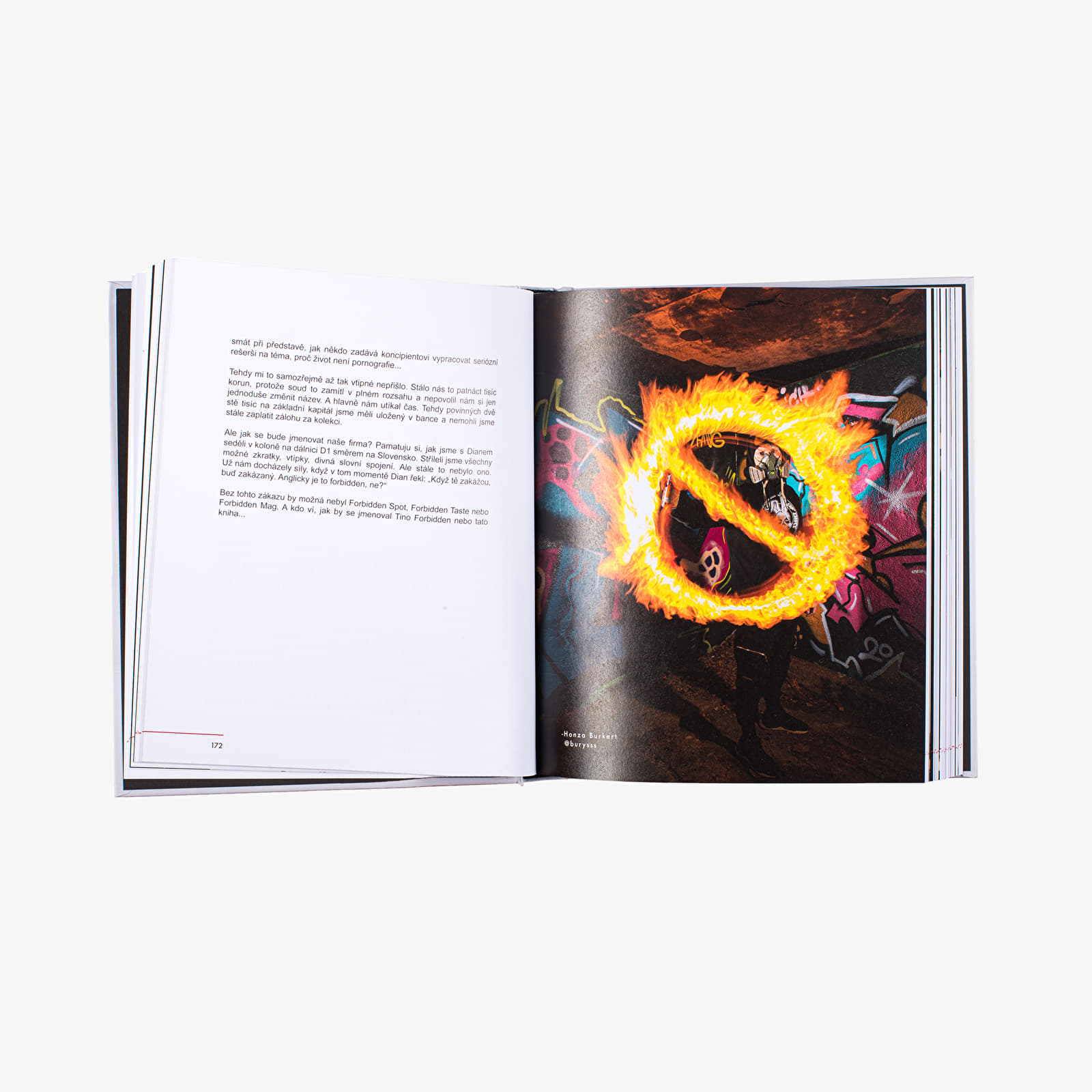Doplňky LIFE IS PORNO Tino Hrnčiar Forbidden (SK) Book