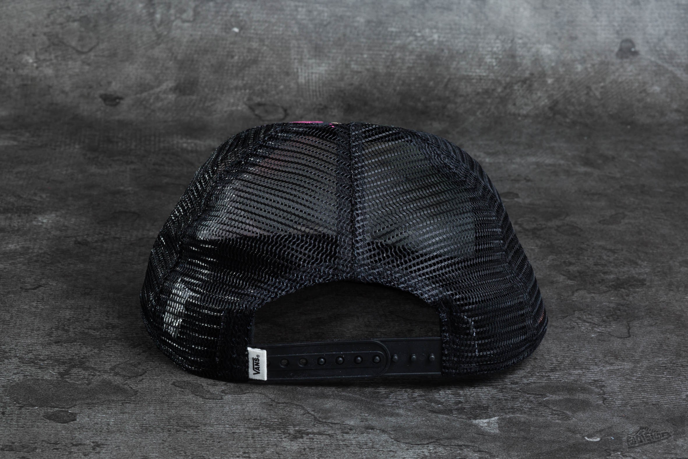 Caps Vans Beach Girl Trucker Late Night Macaroons