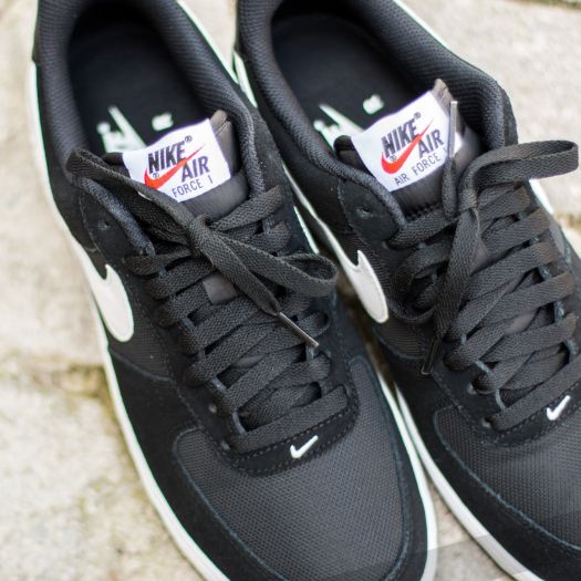 Nike force black and white outlet