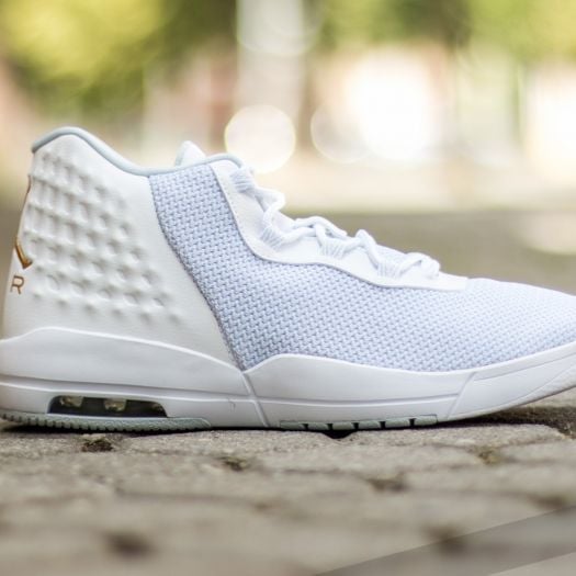 Chaussures et baskets homme Jordan Academy White Metallic Gold