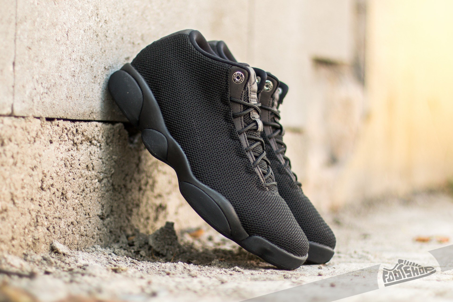 Jordan Horizon Low Black Black