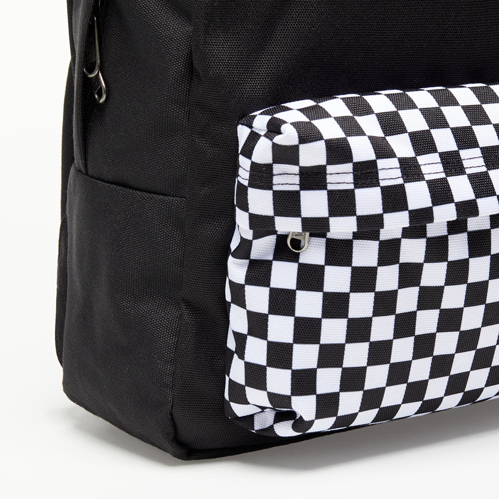 Vans black and white checkerboard backpack 2025