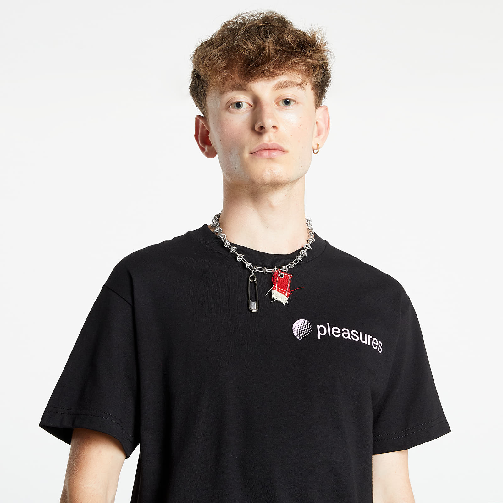 T-shirts PLEASURES Communication Tee Black