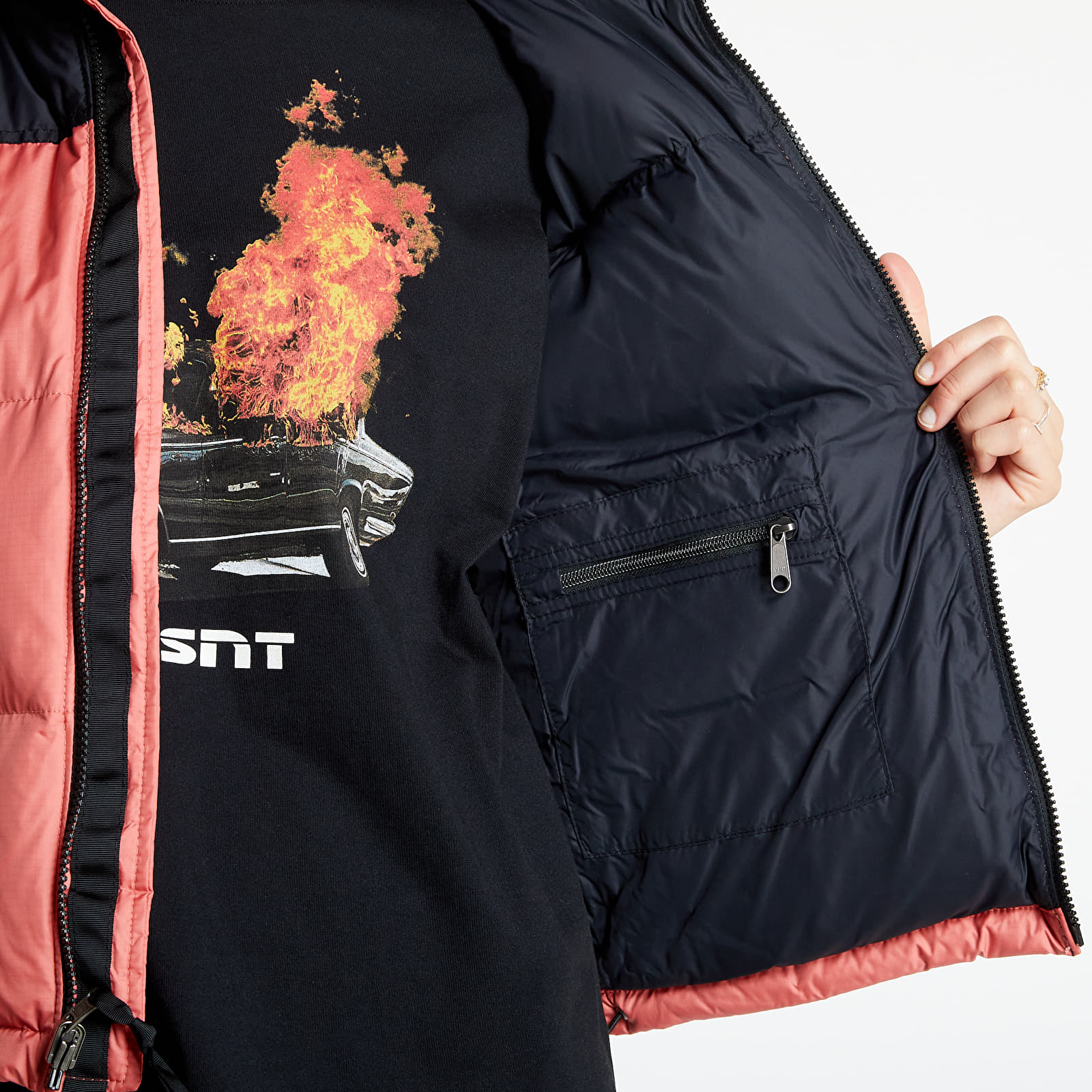 Jakne  The North Face 1996 Retro W Nuptse Jacket Faded Rose