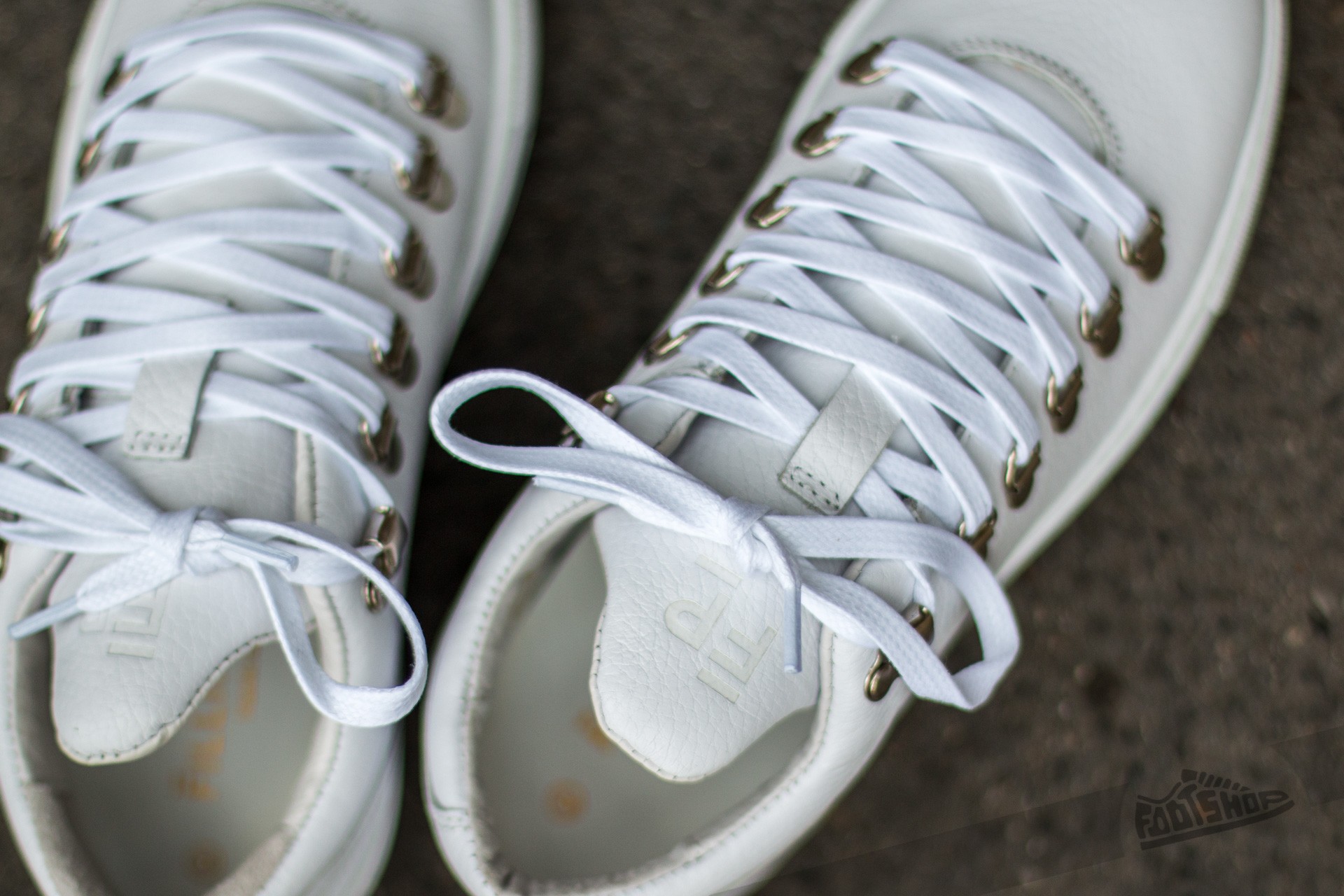 Women s shoes Filling Pieces Mountain Cut Kobe White Footshop
