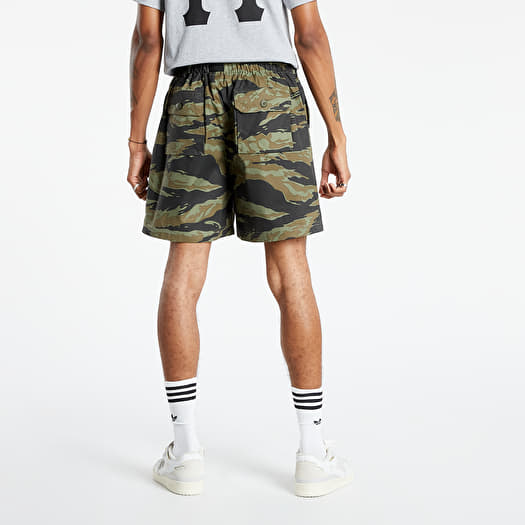 Huf camo sale shorts