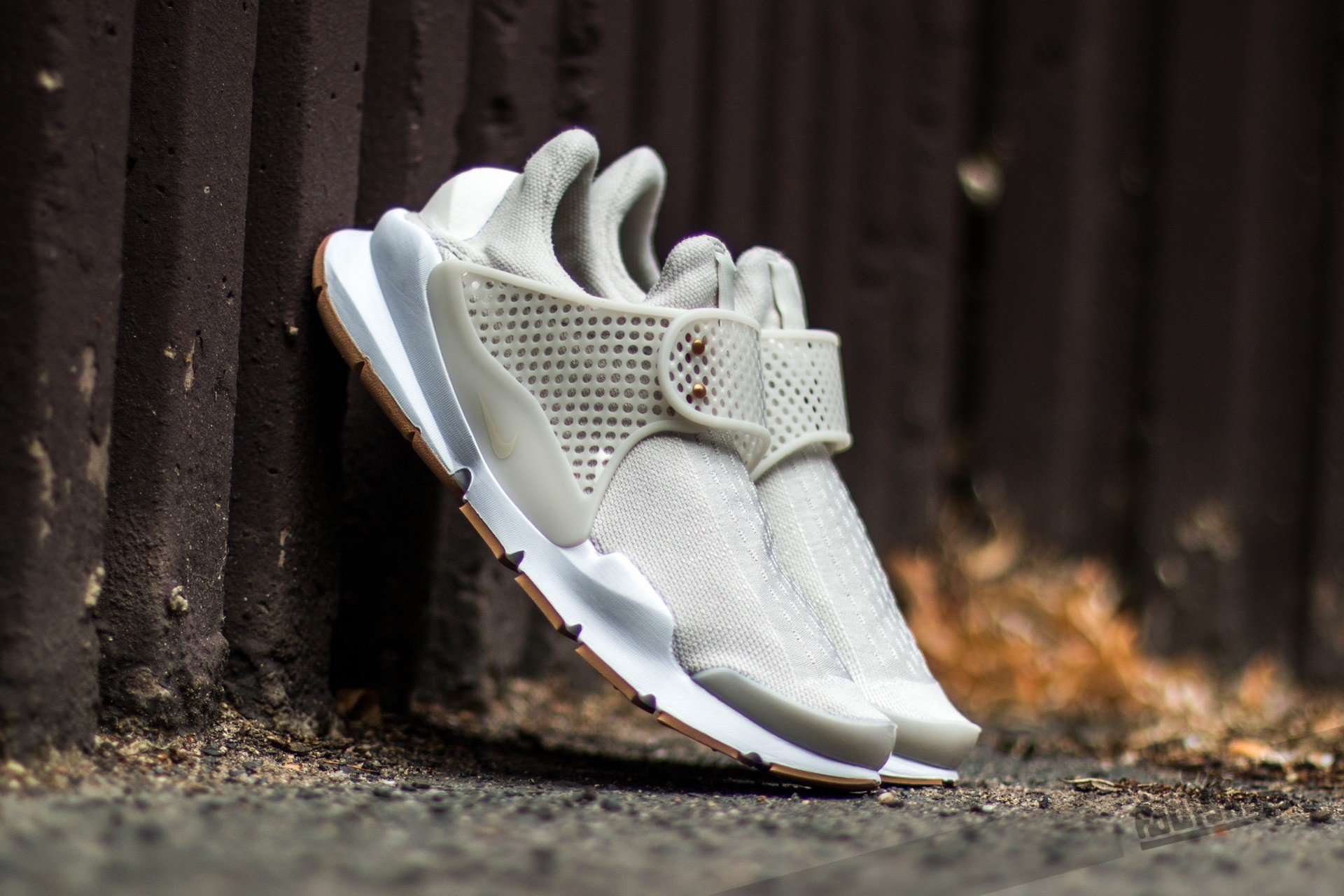 Women s shoes Nike Wmns Sock Dart Light Bone Sail Sail White