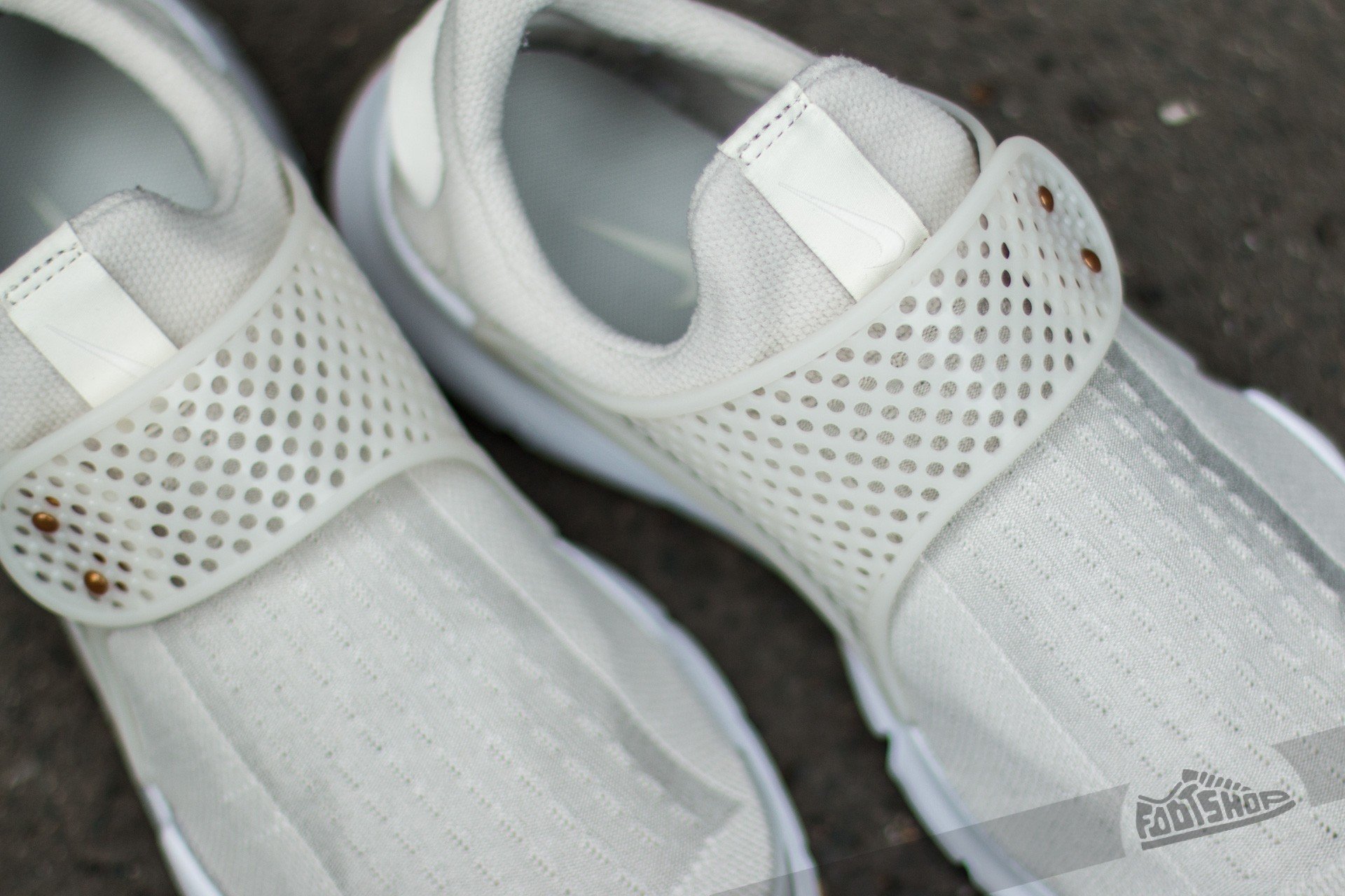 Damen Sneaker und Schuhe Nike Wmns Sock Dart Light Bone/ Sail-Sail-White