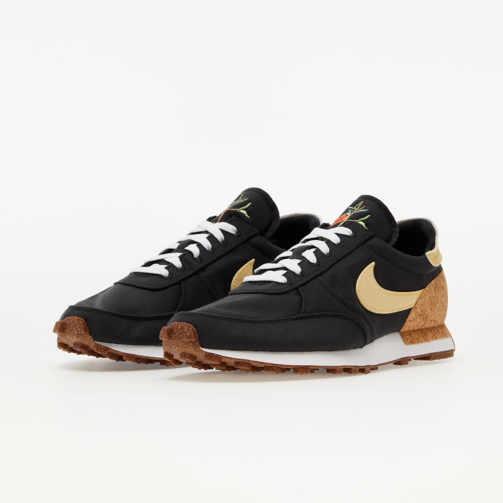 Herren Sneaker und Schuhe Nike Daybreak-Type Black/ Solar Flare-White-Volt
