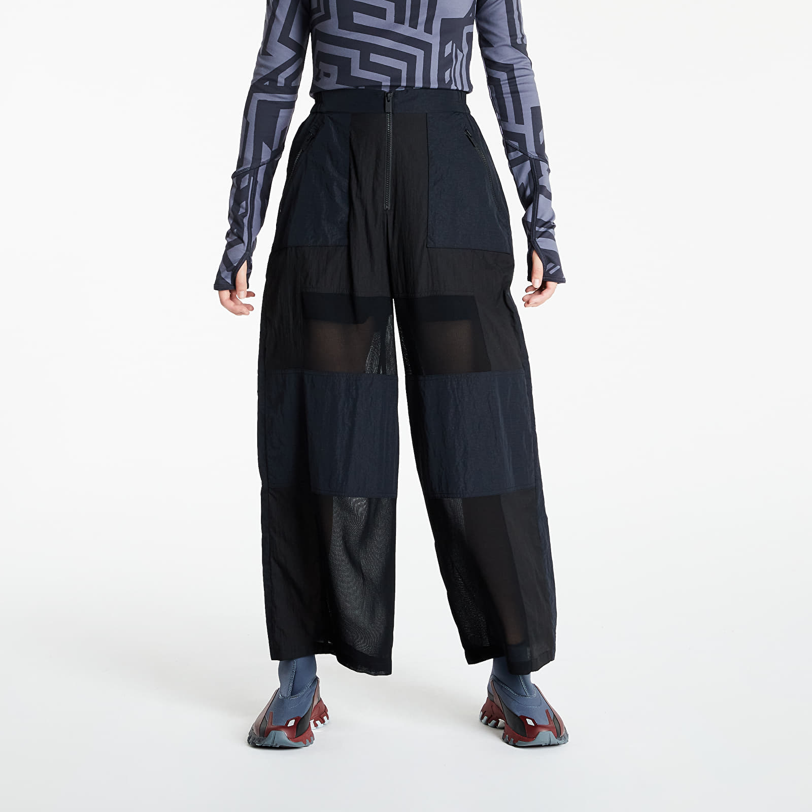 Jeans e pantaloni McQ Br7 Vented Trackpant Darkest Black